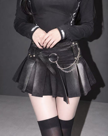 ベルトチェーンプリーツミニスカート
